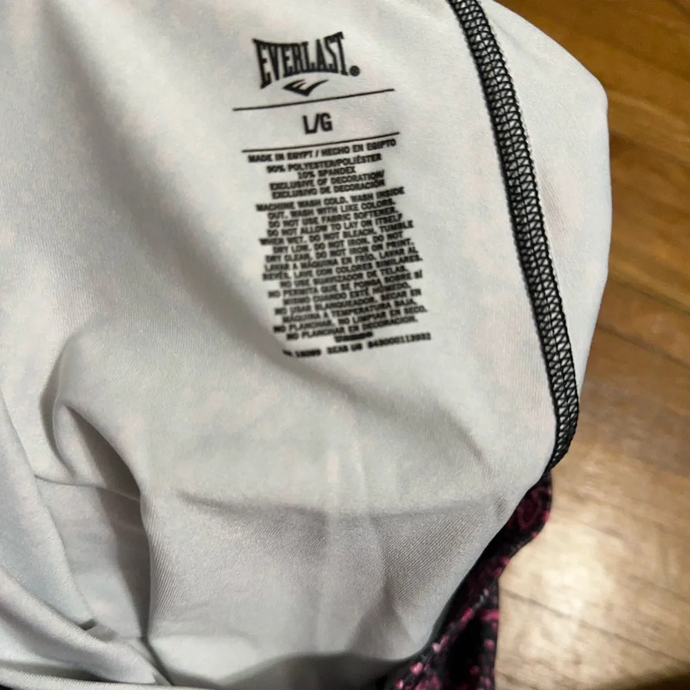 Animal print Everlast athletic workout Capri pants LARGE - Picture 3 of 3